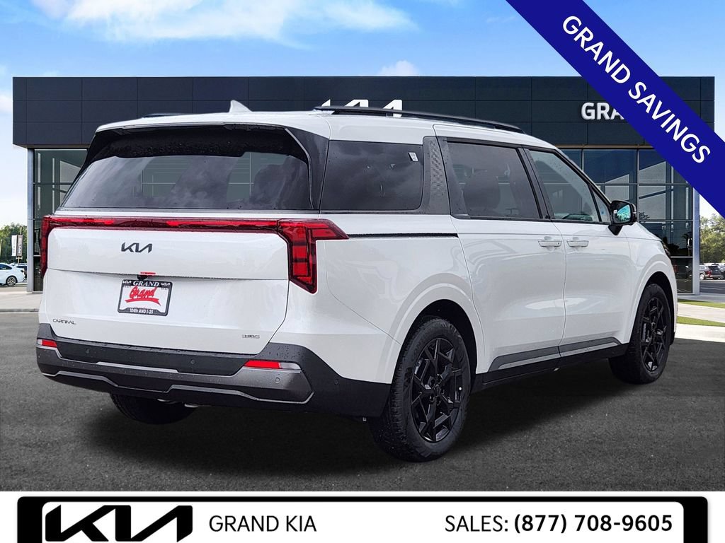 New 2026 Kia Carnival SX w/ SX Dark Edition Package FWD image 5