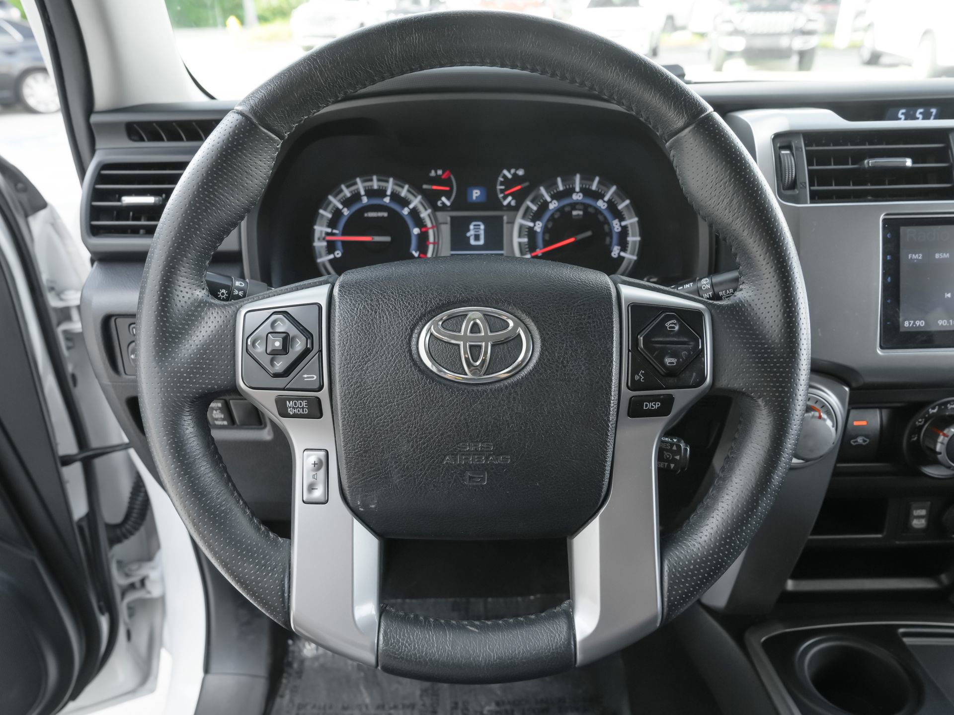 Used 2018 Toyota 4Runner SR5 RWD image 8