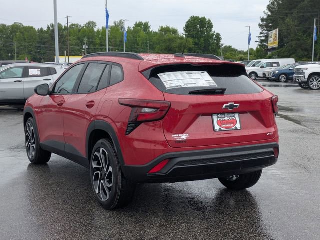 New 2026 Chevrolet Trax RS w/ Sunroof Package FWD image 5