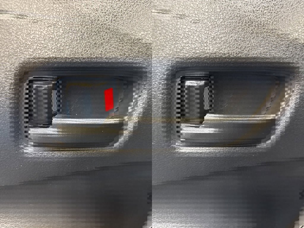 Used 2025 Toyota Corolla LE image 23