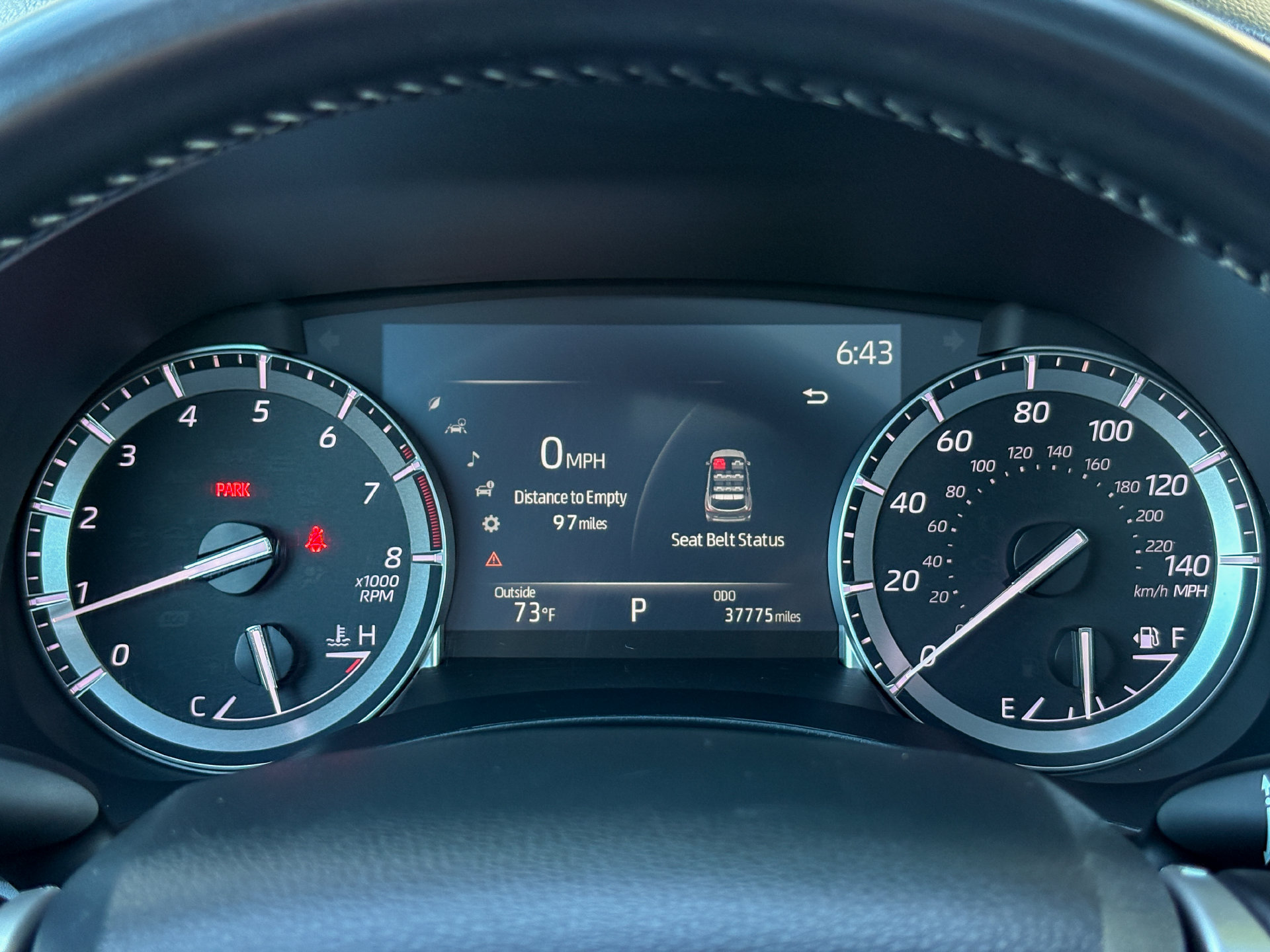 Used 2022 Toyota Highlander XLE AWD/4WD image 18