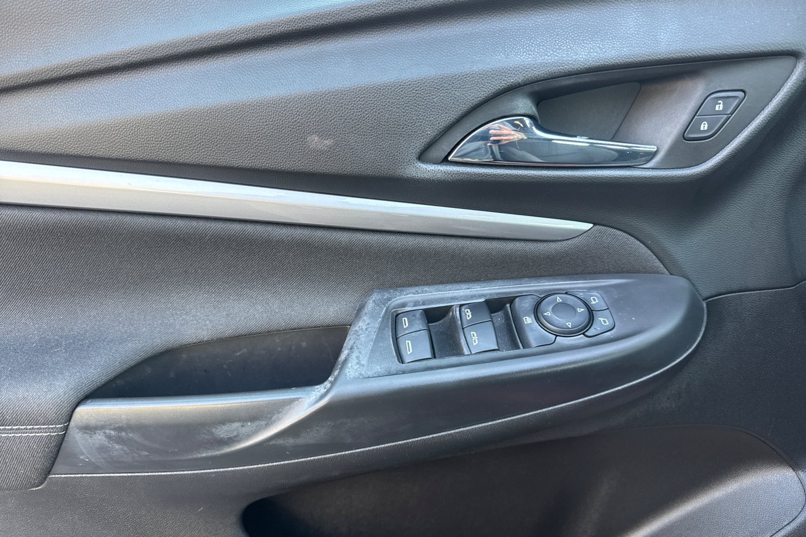 Used 2023 Chevrolet Bolt EUV LT w/ Driver Confidence Package FWD image 12