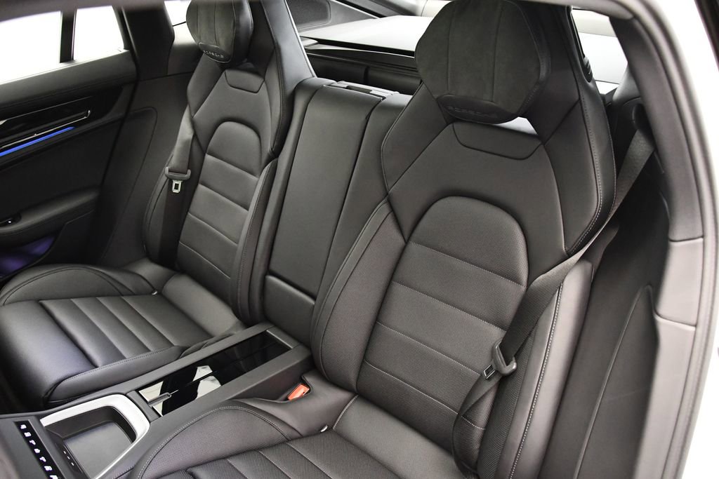 Certified 2024 Porsche Panamera 4 image 47