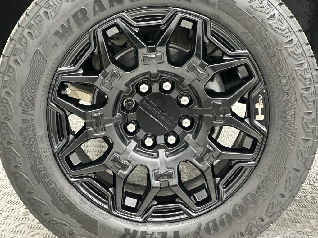 Used 2024 GMC Hummer EV 2X w/ LPO, Illumination Package AWD/4WD image 10