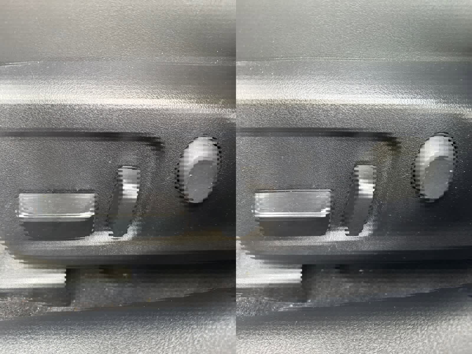 Used 2023 Lexus IS 350 F Sport w/ Navigation Package image 17