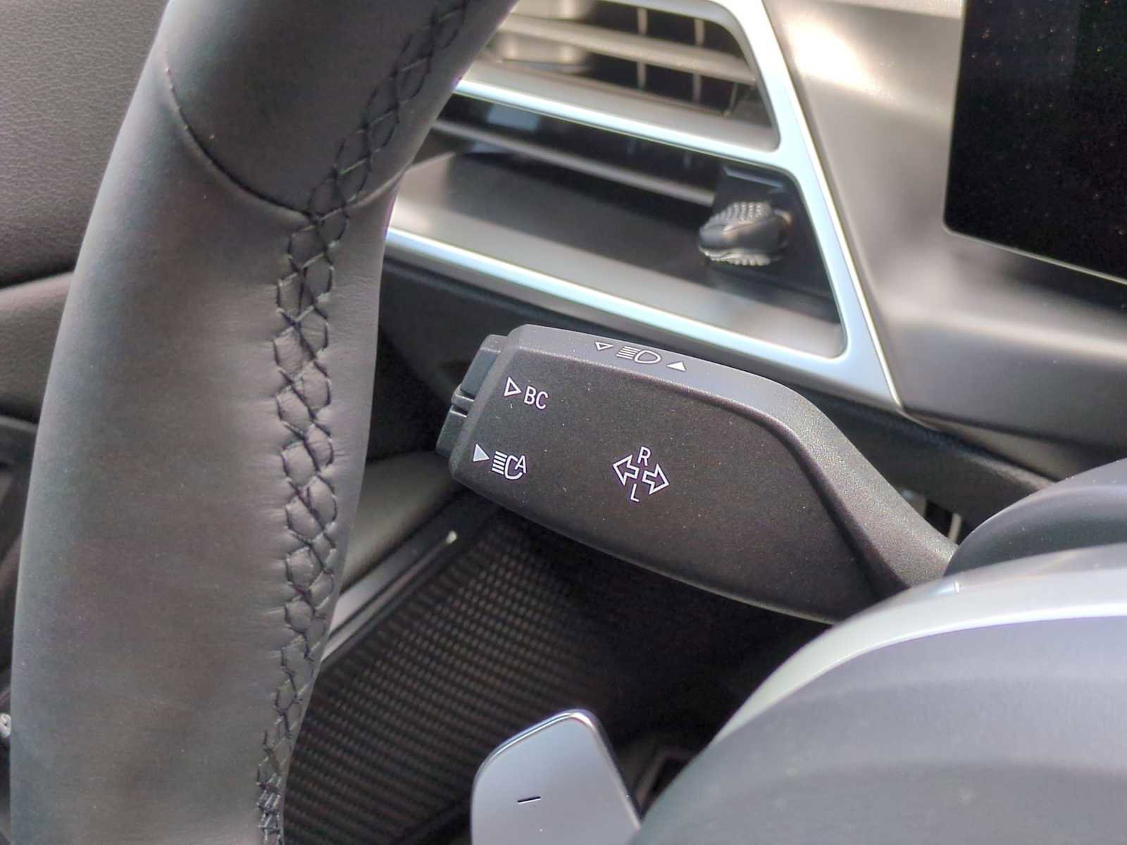 New 2025 BMW 330i xDrive Sedan w/ M Sport Package image 29