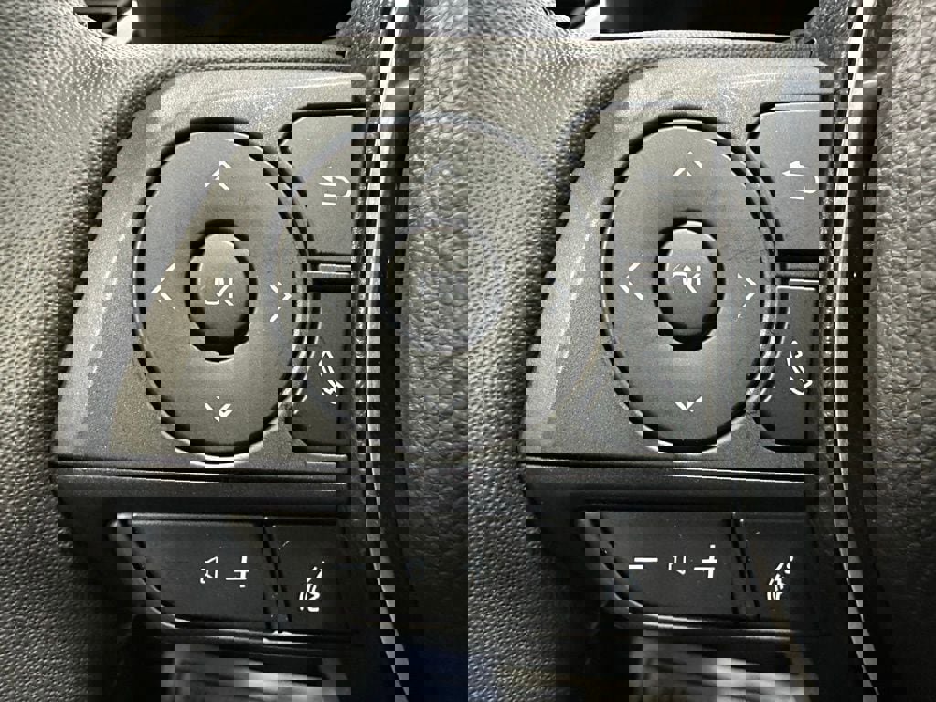 Used 2025 Toyota RAV4 XSE w/ Weather Package image 19