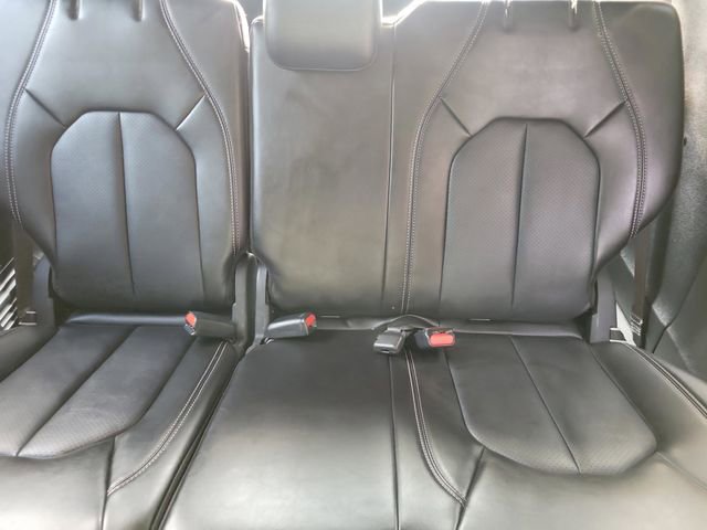 Used 2025 Chrysler Pacifica Select image 17