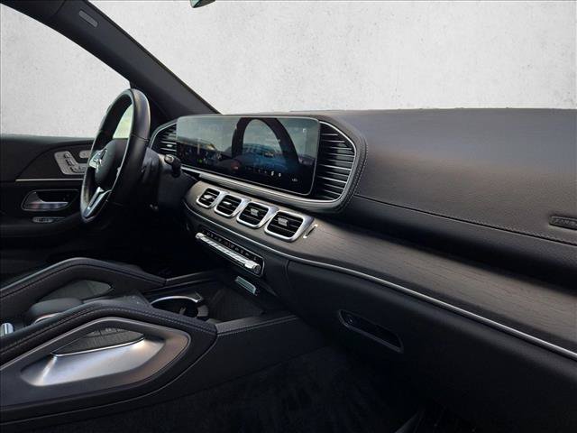 Used 2023 Mercedes-Benz GLS 580 4MATIC image 22