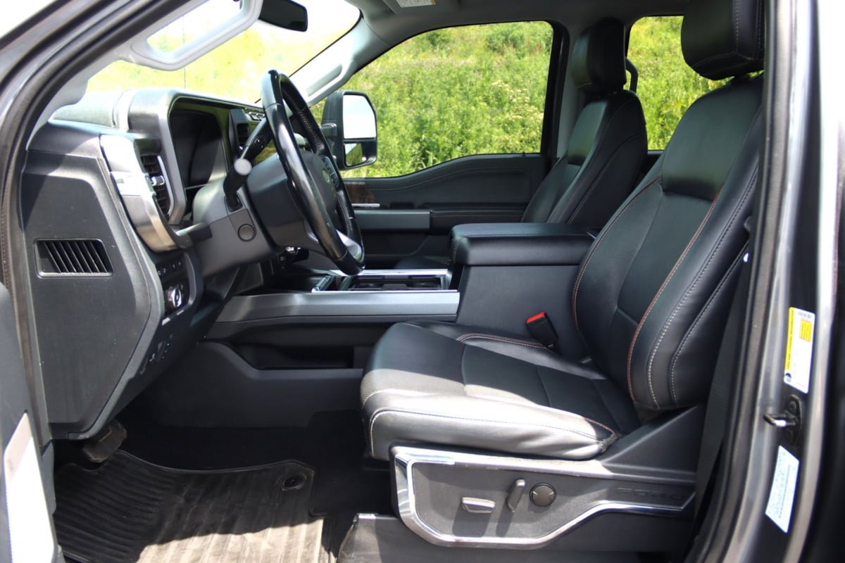Used 2023 Ford F450 Lariat w/ Lariat Ultimate Package AWD/4WD image 30