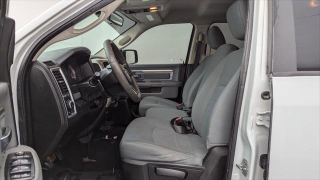 Used 2019 RAM 1500 Classic SLT image 14