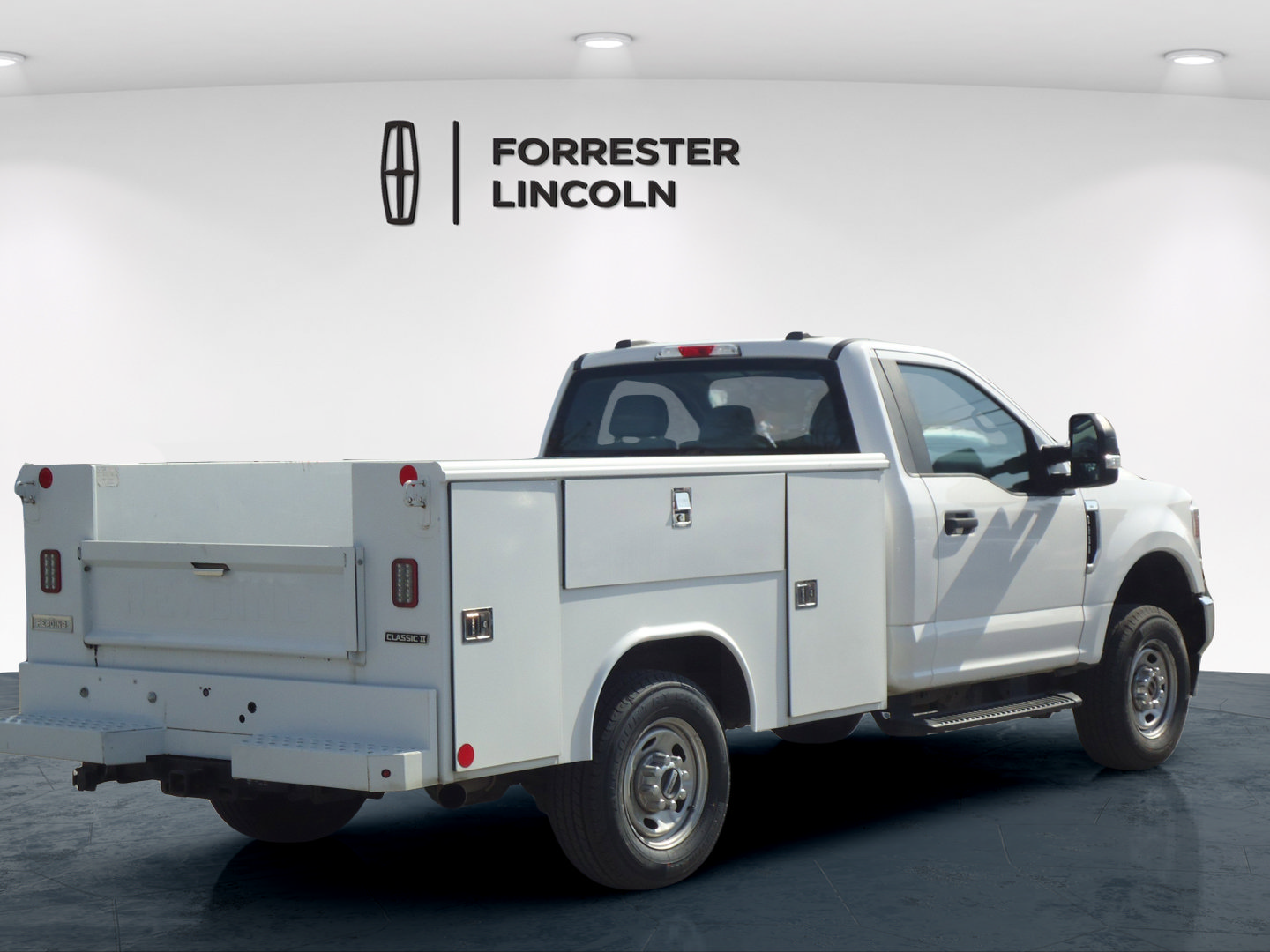 Used 2020 Ford F250 XL w/ Power Equipment Group AWD/4WD image 3
