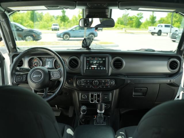 Used 2022 Jeep Gladiator Sport AWD/4WD image 25