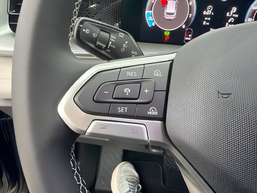 New 2026 Volkswagen Tiguan SE AWD/4WD image 20