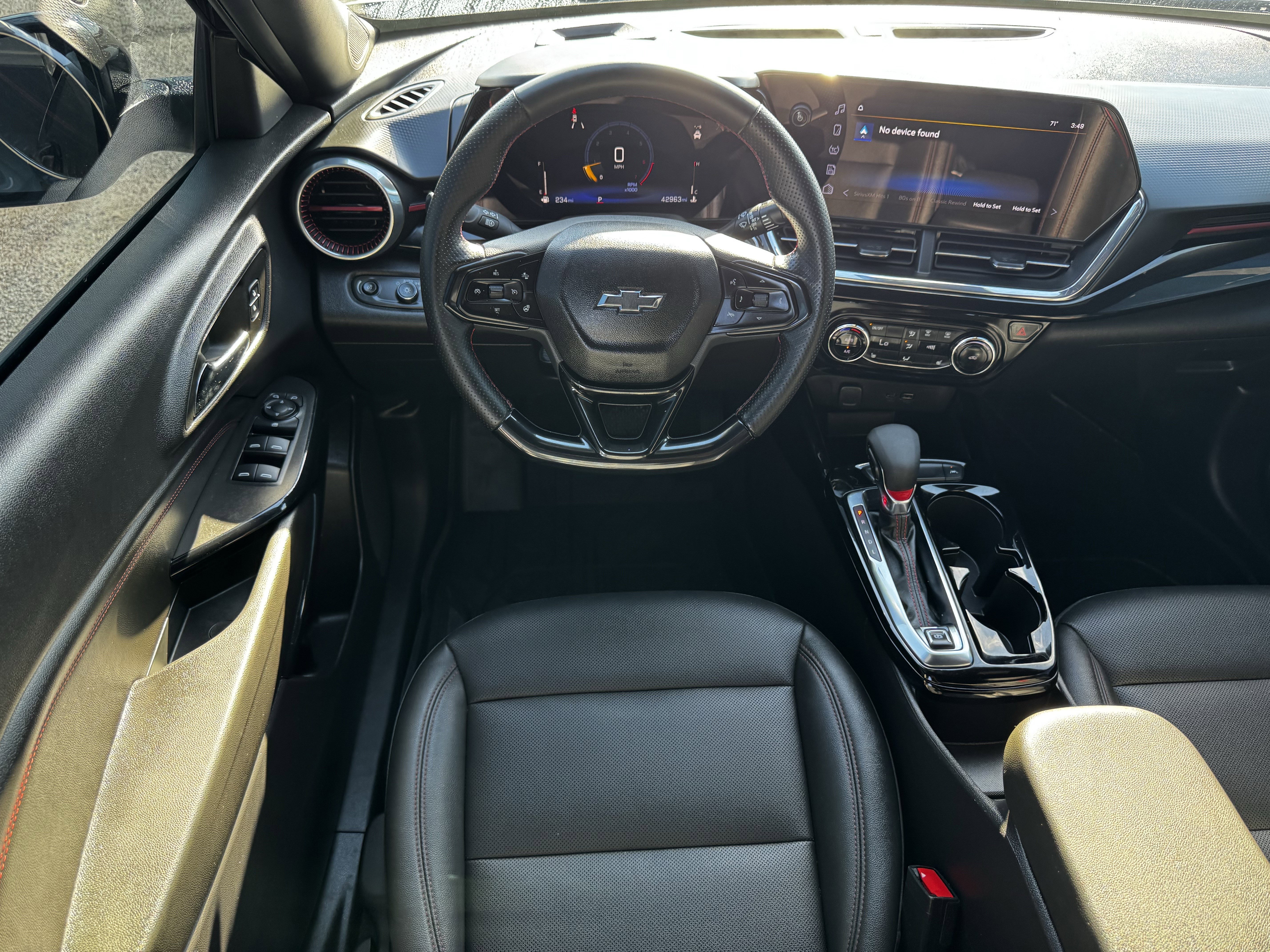 Used 2025 Chevrolet Trax RS w/ Driver Confidence Package image 15