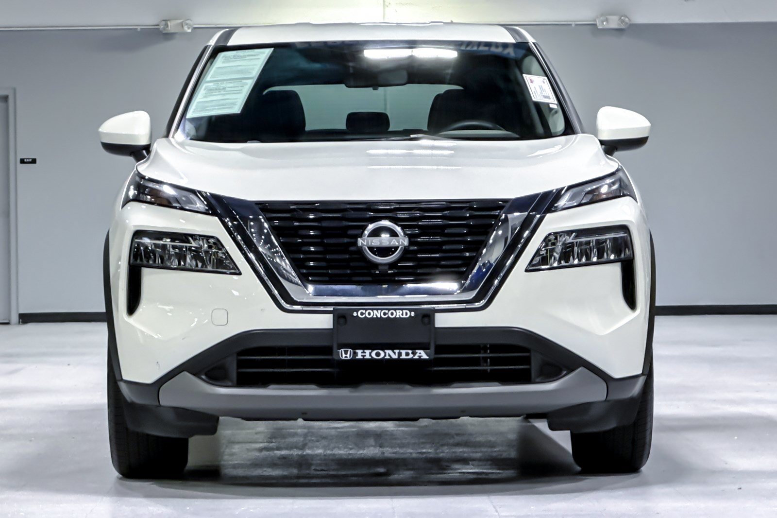 Used 2023 Nissan Rogue SV FWD image 5