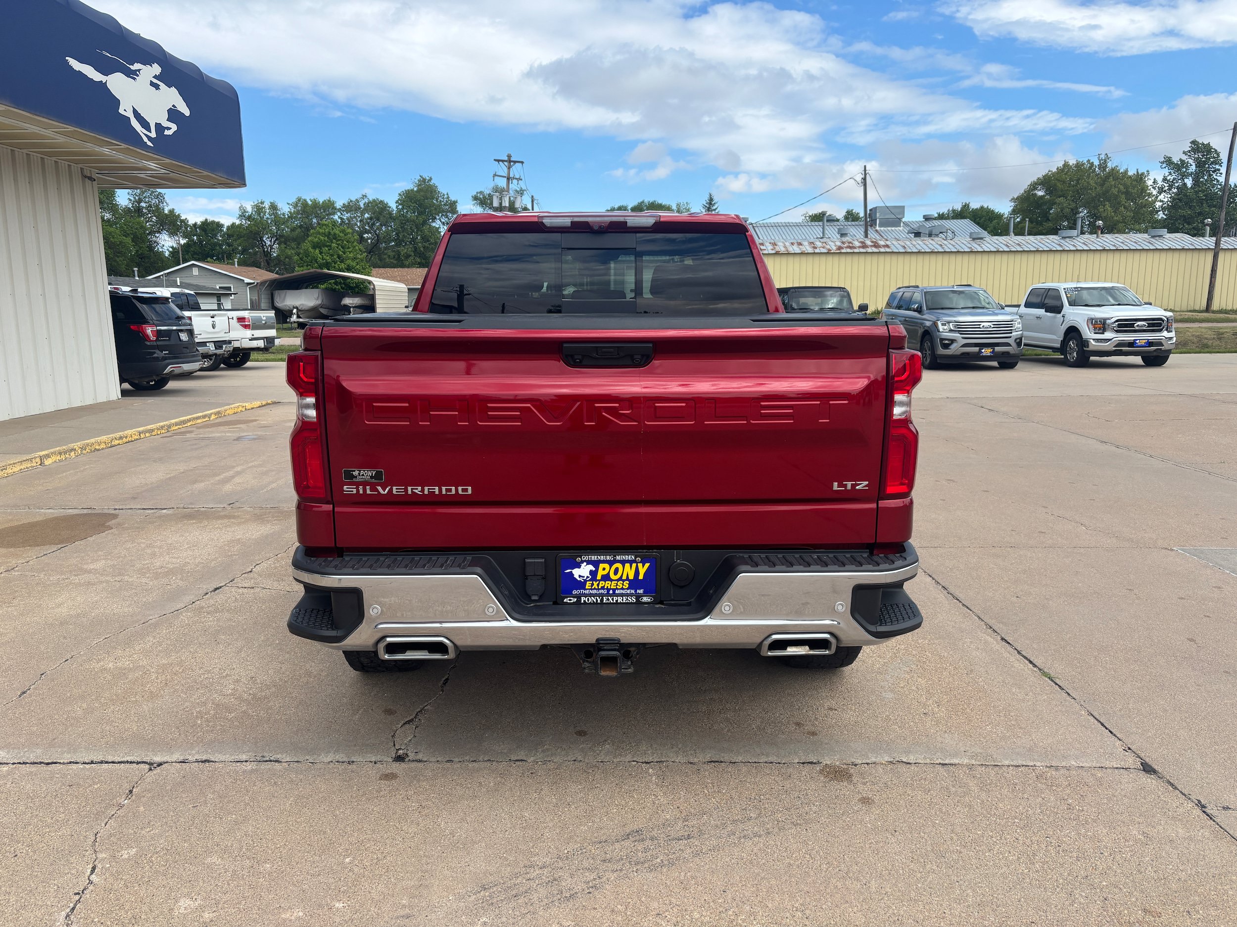 Used 2024 Chevrolet Silverado 1500 LTZ w/ LTZ Premium Package AWD/4WD image 4