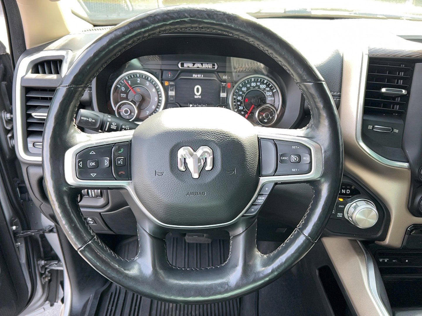 Used 2019 RAM 1500 Laramie image 17