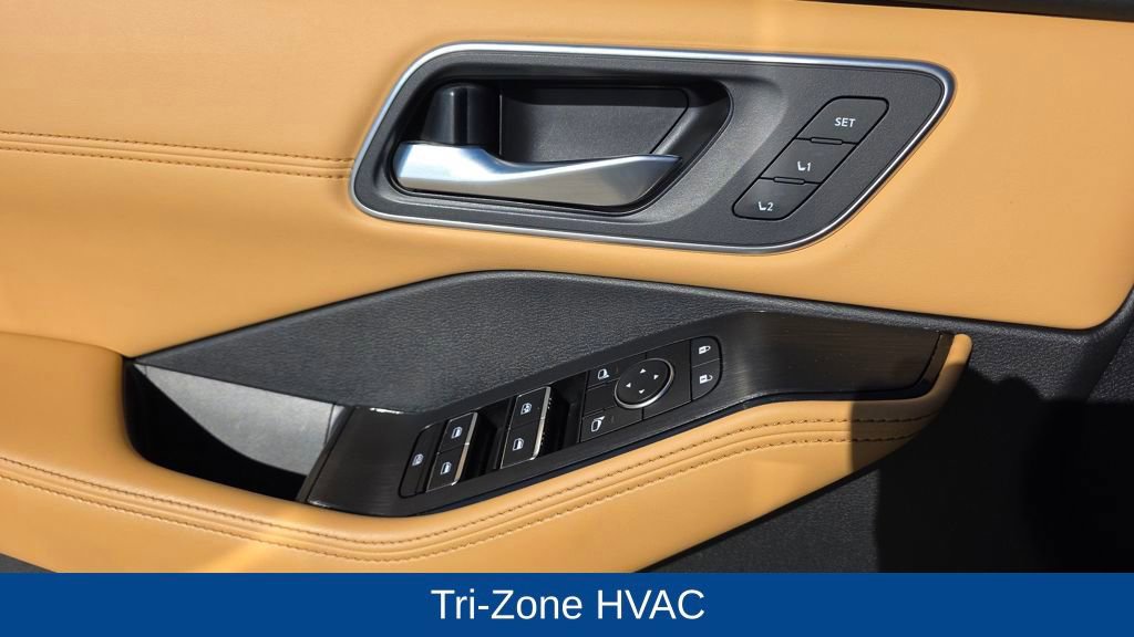 Used 2023 Nissan Rogue Platinum w/ Platinum Premium Package image 26