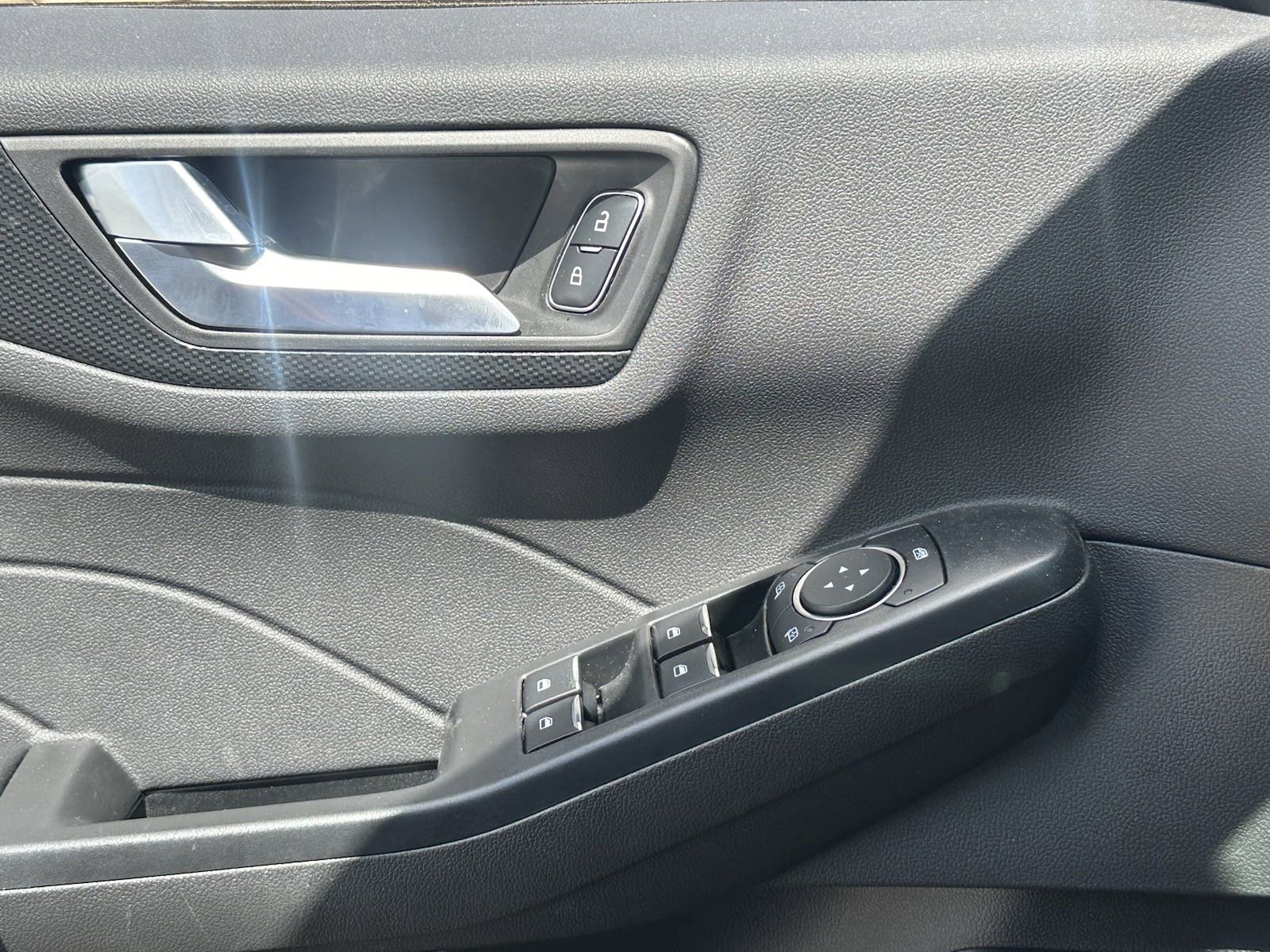 New 2024 Ford Escape ST-Line w/ Equipment Group 301A FWD image 19