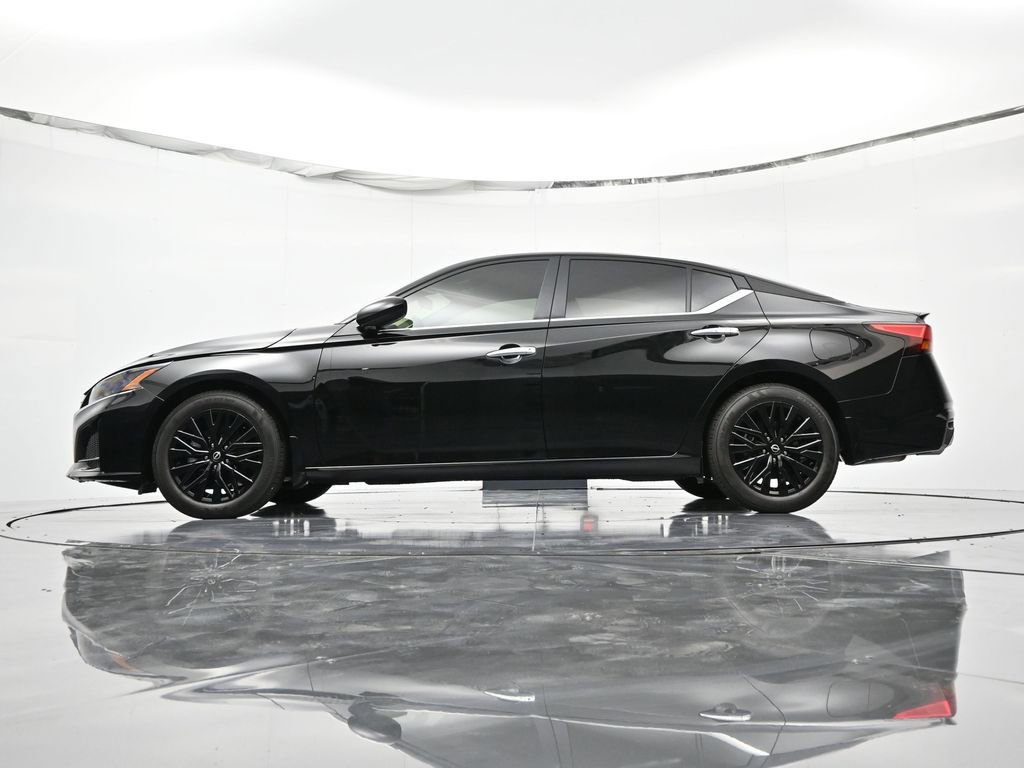 New 2025 Nissan Altima 2.5 SV w/ SV Special Edition Package image 43