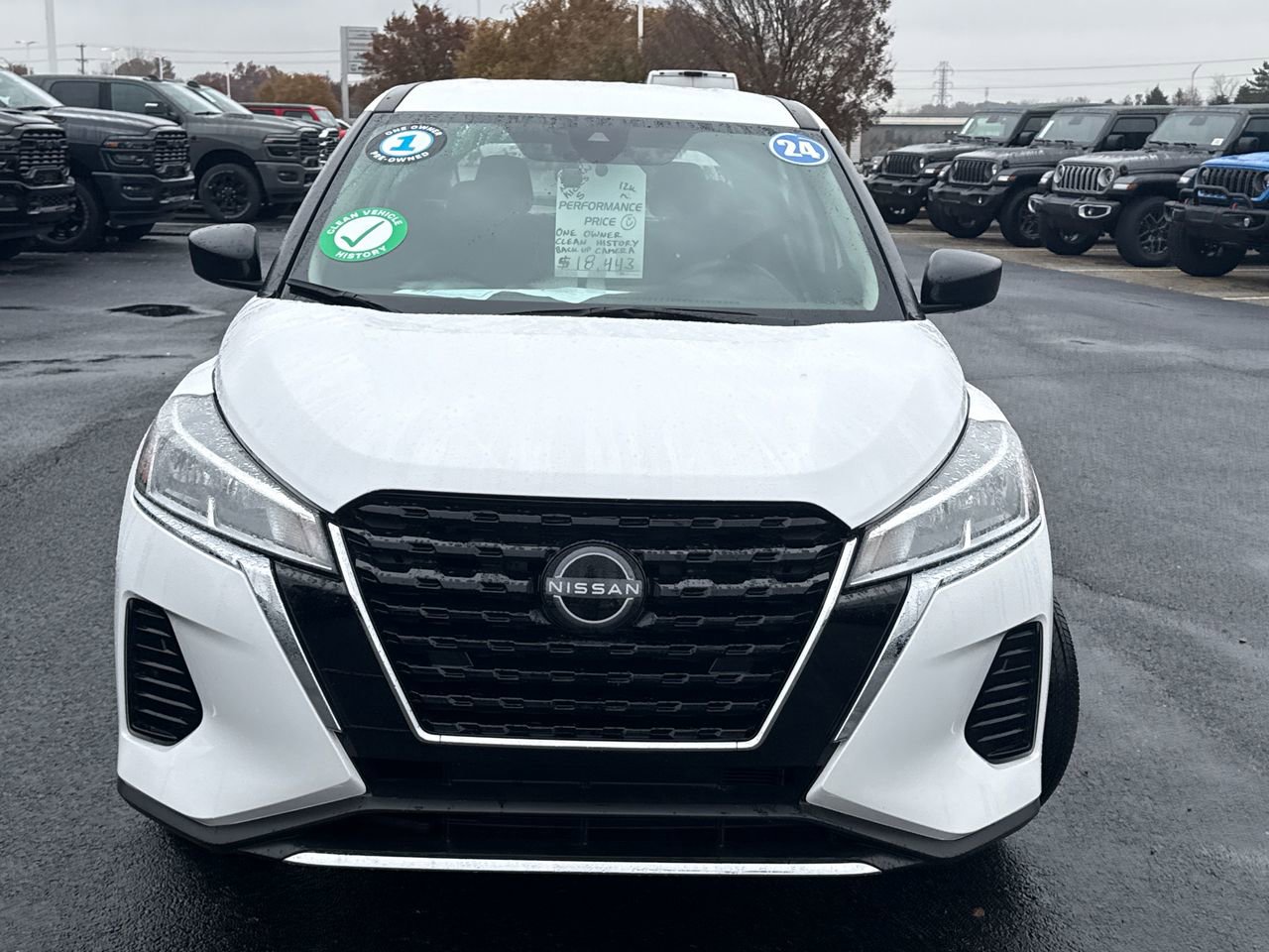 Used 2024 Nissan Kicks S image 8