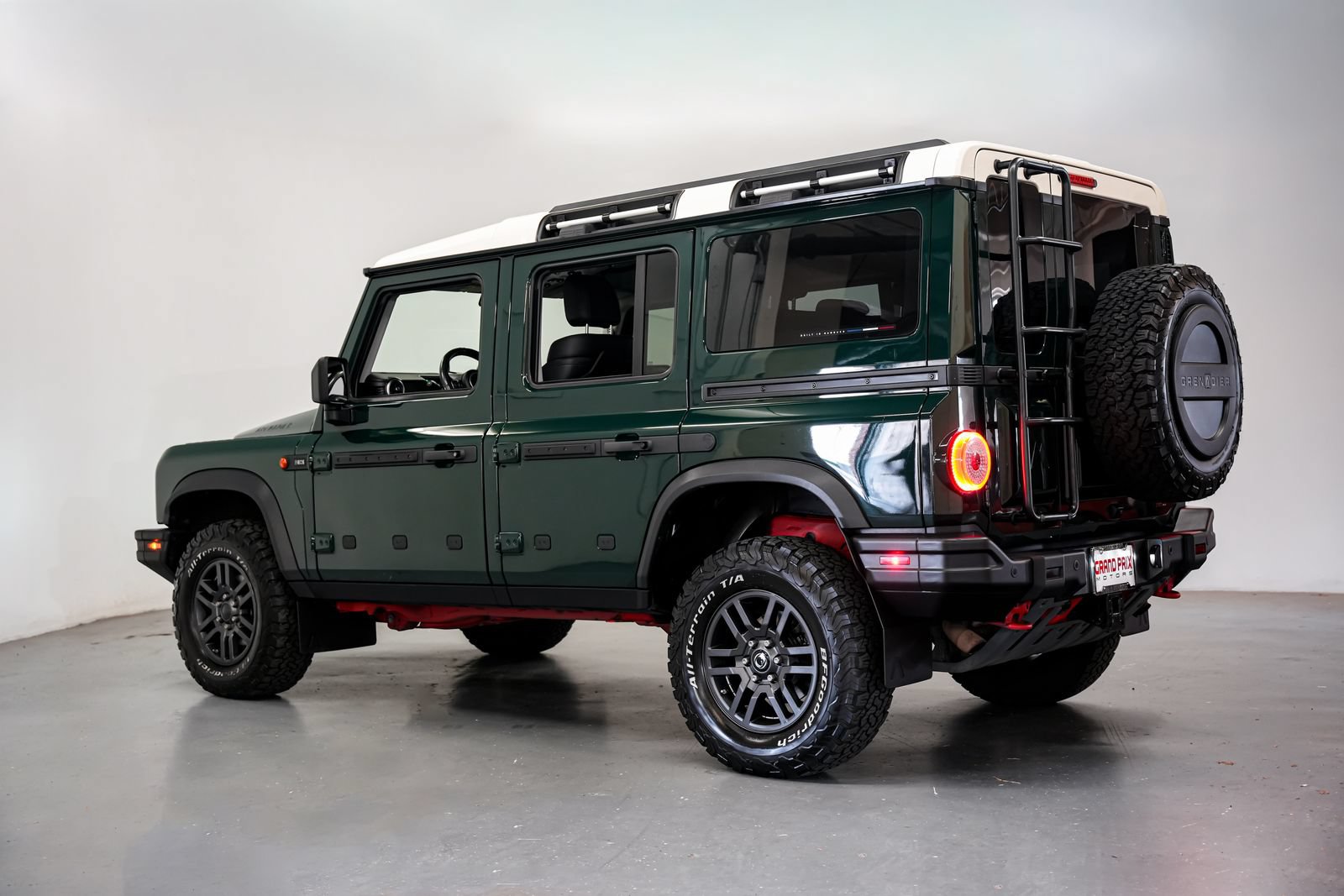 Used 2024 INEOS Grenadier AWD/4WD image 8