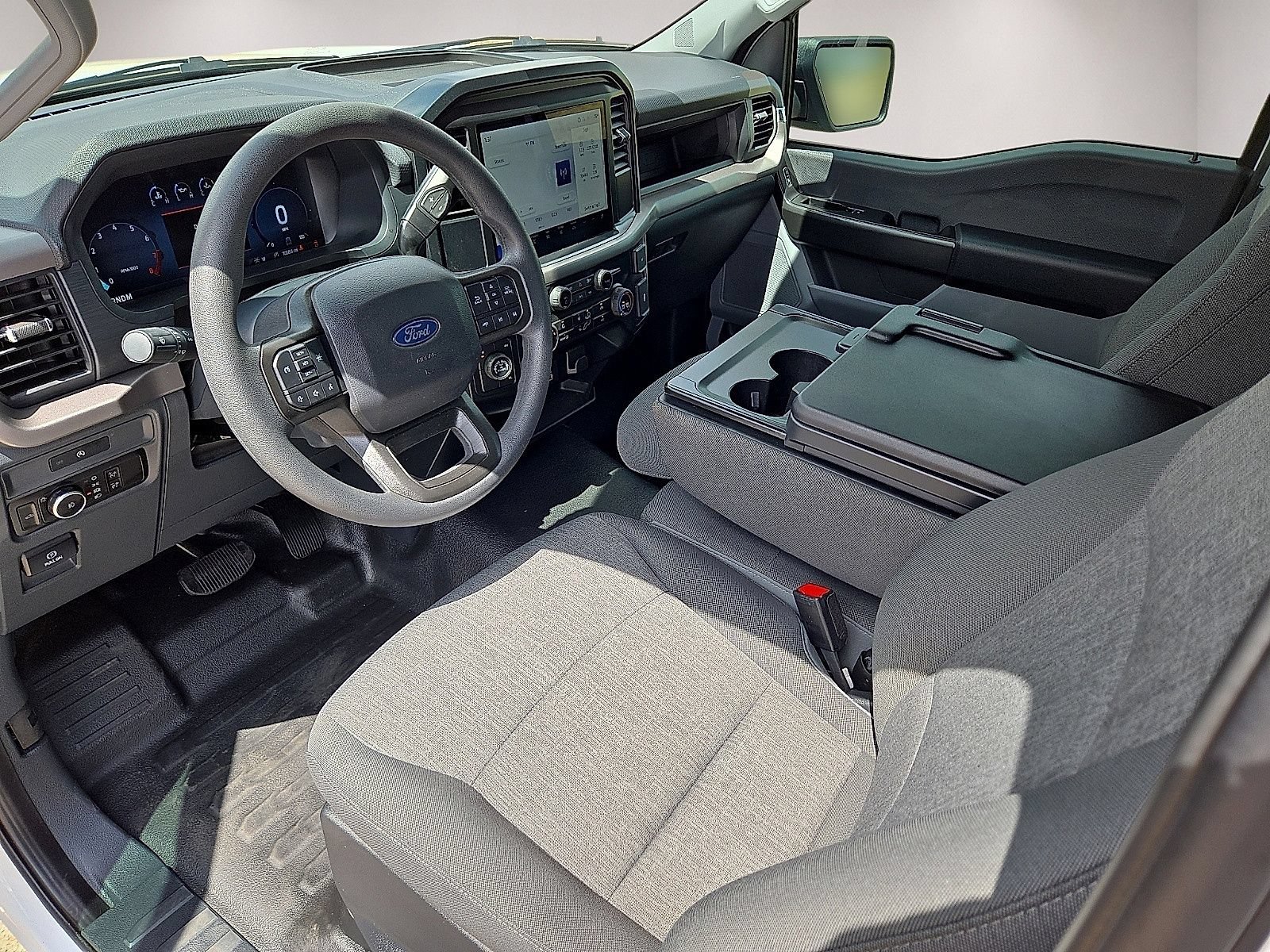 Used 2025 Ford F150 XL w/ Equipment Group 103A High AWD/4WD image 17