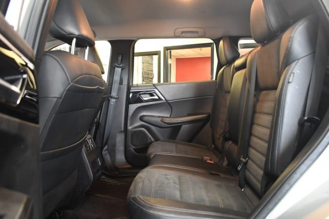 Used 2024 Mitsubishi Outlander SE AWD/4WD image 22