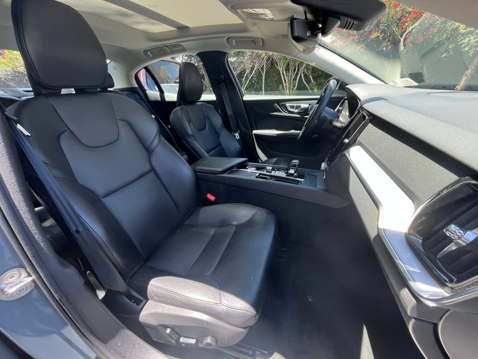Used 2024 Volvo S60 B5 Core FWD image 37