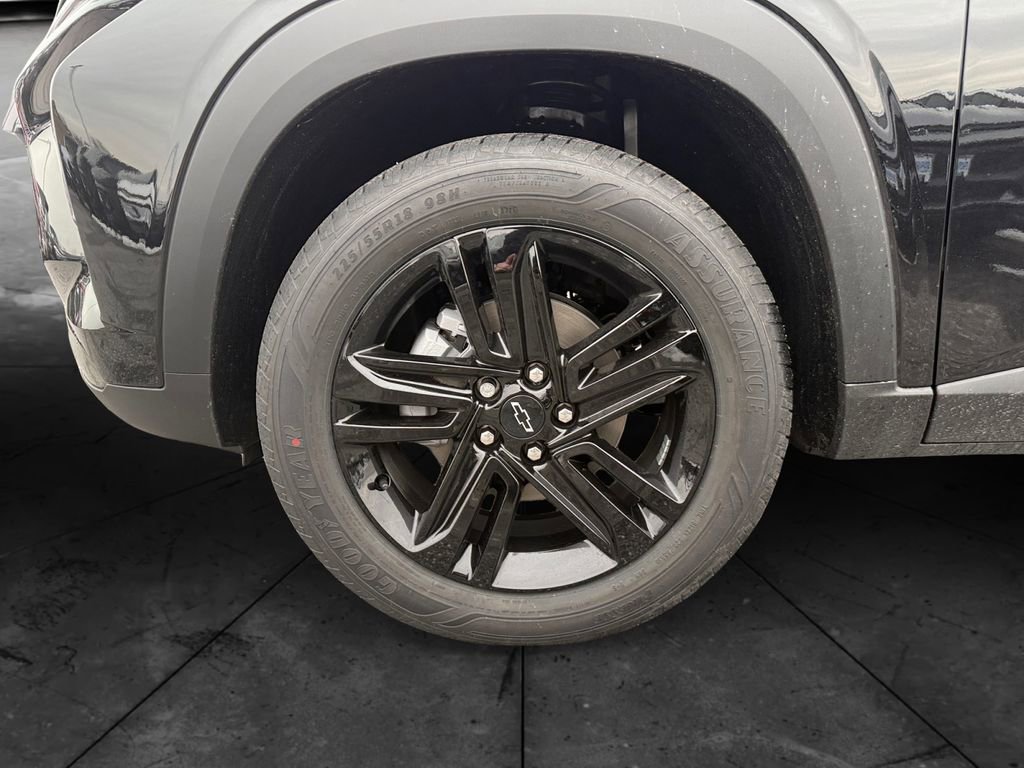 New 2026 Chevrolet Trax ACTIV w/ Driver Confidence Package FWD image 14