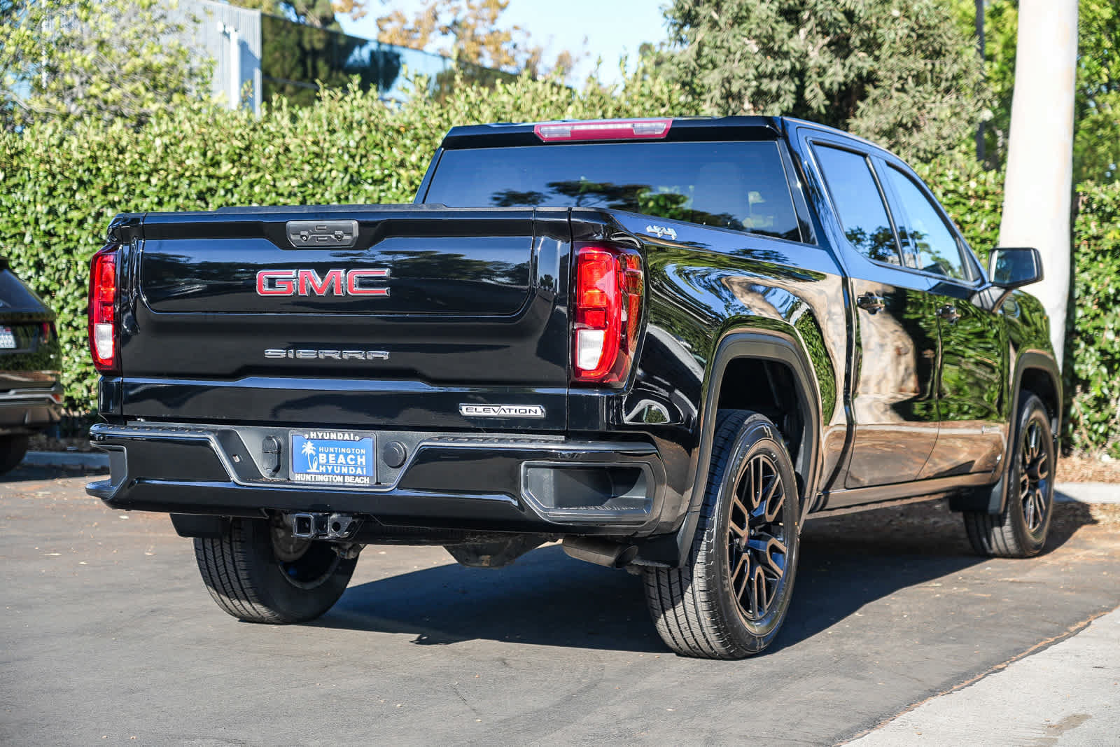 Used 2022 GMC Sierra 1500 Elevation AWD/4WD image 6
