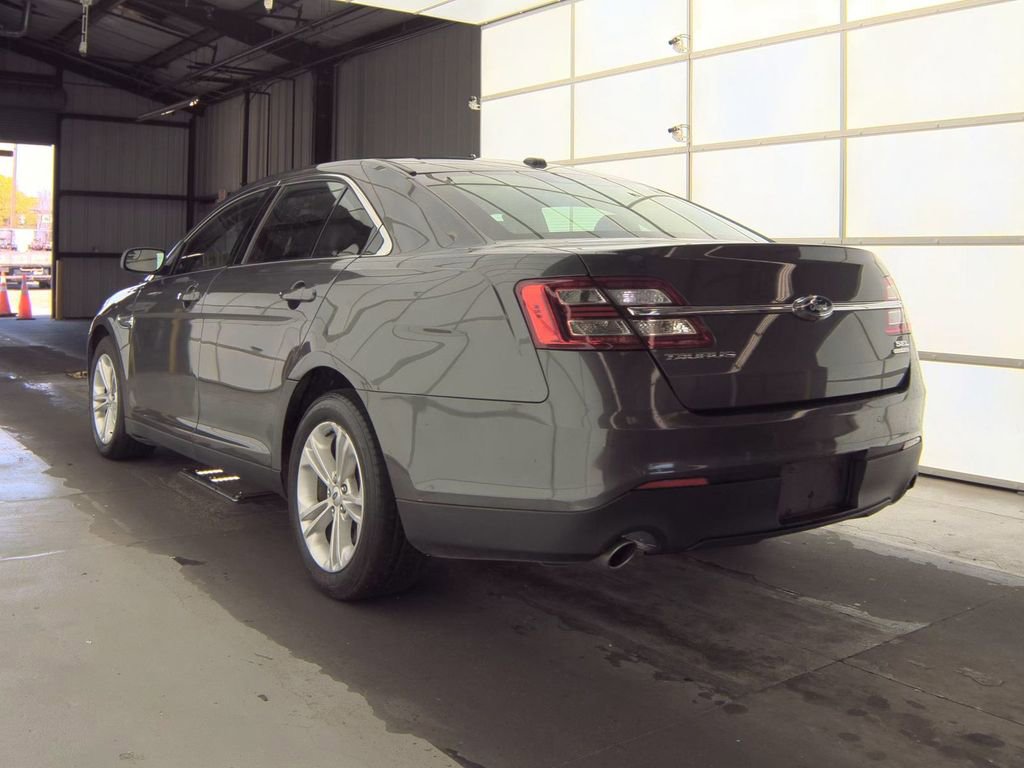 Used 2019 Ford Taurus SEL w/ Equipment Group 201A image 5