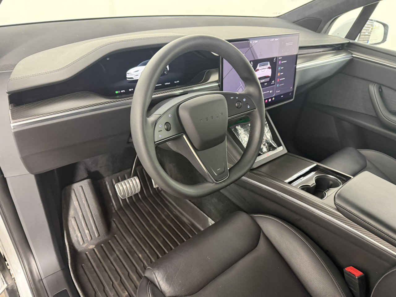 Used 2022 Tesla Model X Plaid AWD/4WD image 18