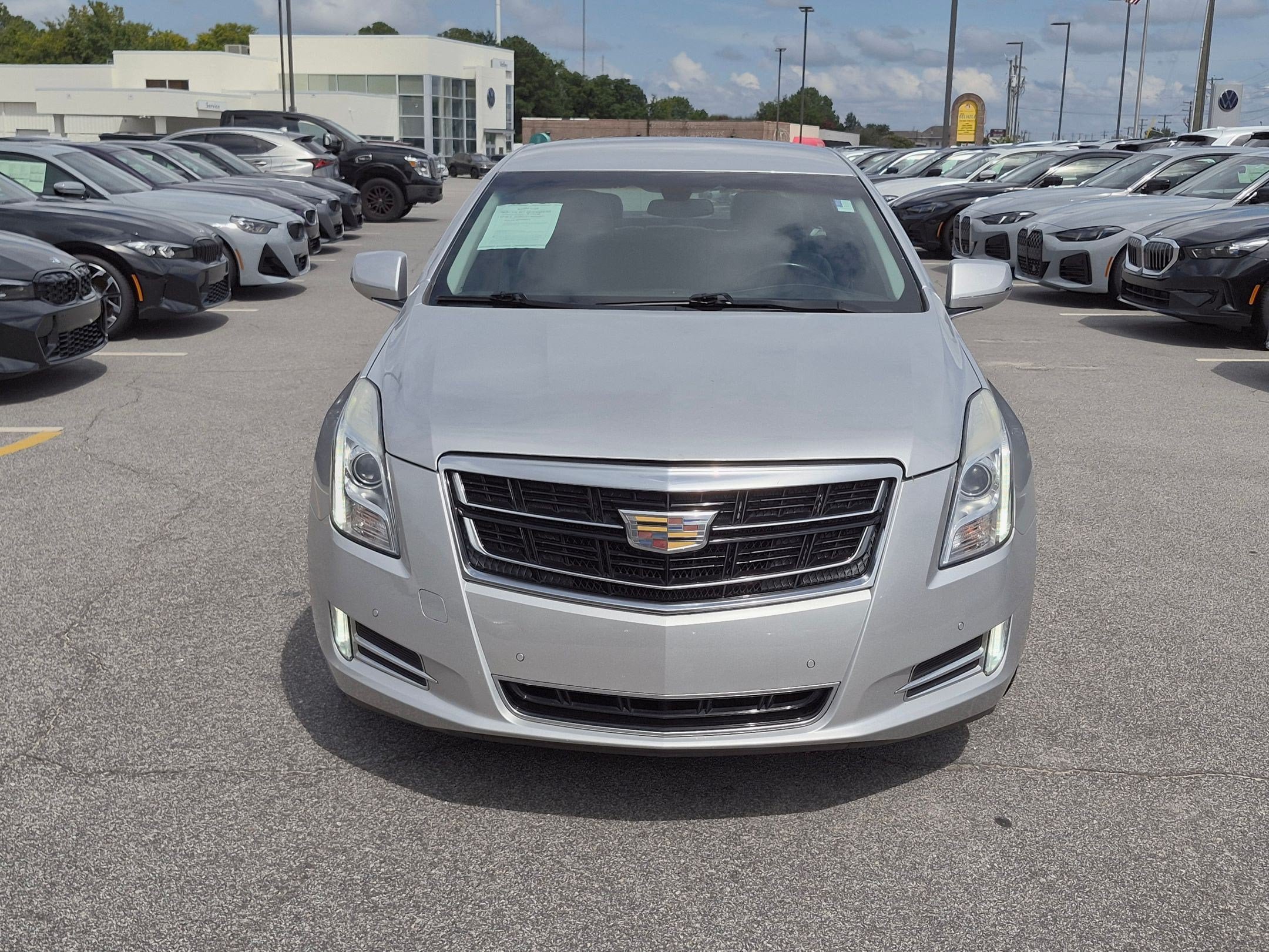 Used 2017 Cadillac XTS Luxury AWD/4WD image 8