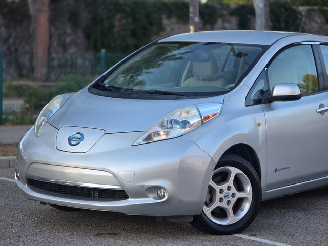 Used 2012 Nissan Leaf SL FWD image 18