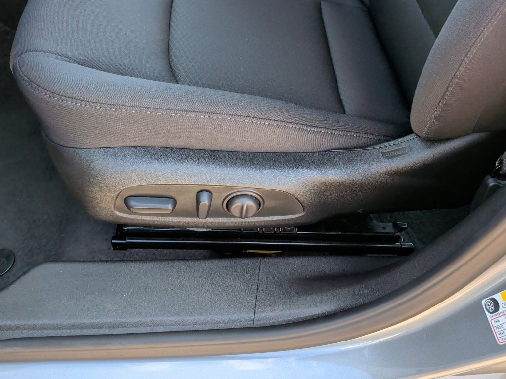 Used 2025 Chevrolet Malibu LT FWD image 13