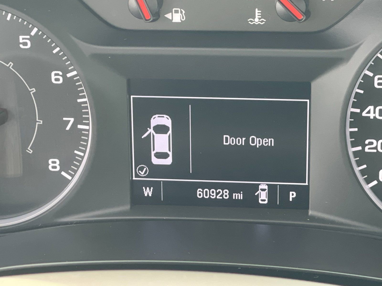 Used 2022 Chevrolet Malibu LT image 28
