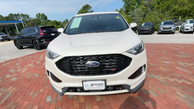 Used 2019 Ford Edge ST w/ Cold Weather Package AWD/4WD image 4