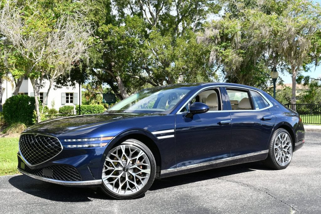 Used 2023 Genesis G90 3.5T AWD/4WD image 21