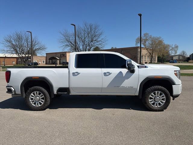 Used 2022 GMC Sierra 3500 Denali w/ Denali Ultimate Package AWD/4WD image 12