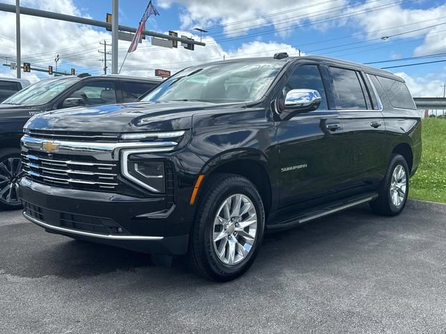 New 2025 Chevrolet Suburban Premier image 8