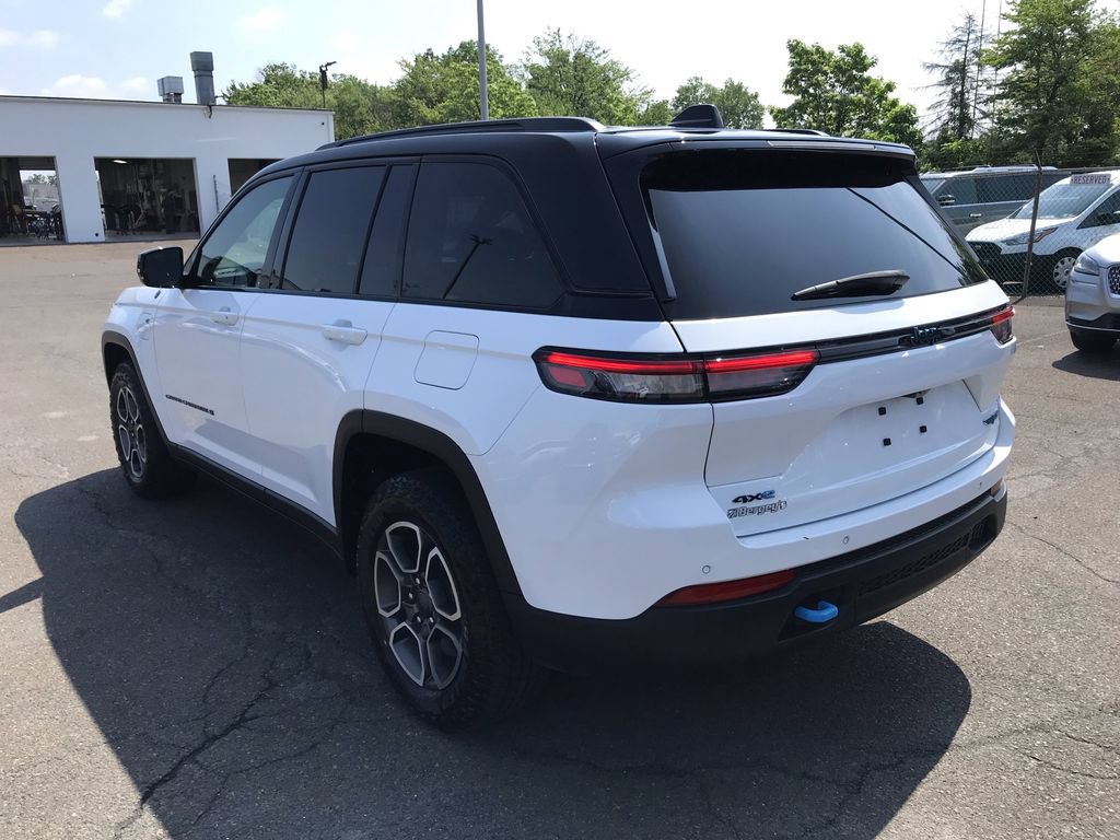 Used 2023 Jeep Grand Cherokee Trailhawk AWD/4WD image 3