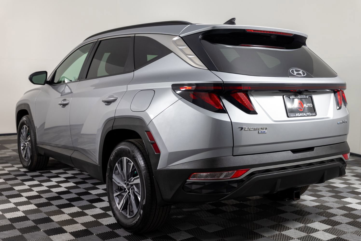 Used 2024 Hyundai Tucson Blue image 5