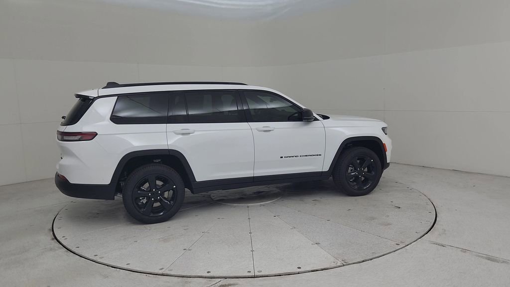 New 2025 Jeep Grand Cherokee L Limited w/ Luxury Tech Group II image 16