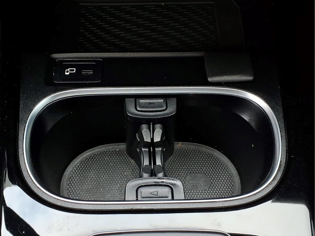 Used 2022 Mercedes-Benz CLA 250 image 15