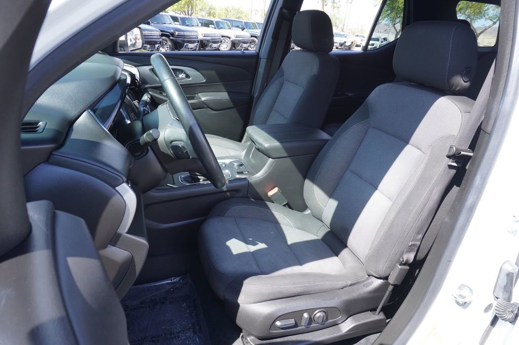 Certified 2023 Chevrolet Traverse LT image 14