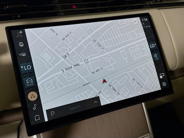 Certified 2025 Land Rover Range Rover Long Wheelbase SE image 16