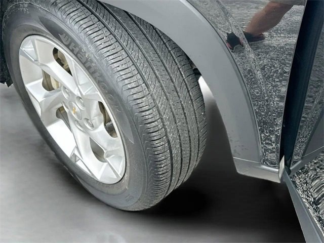 Used 2024 Chevrolet Trax LS w/ LS Convenience Package image 31