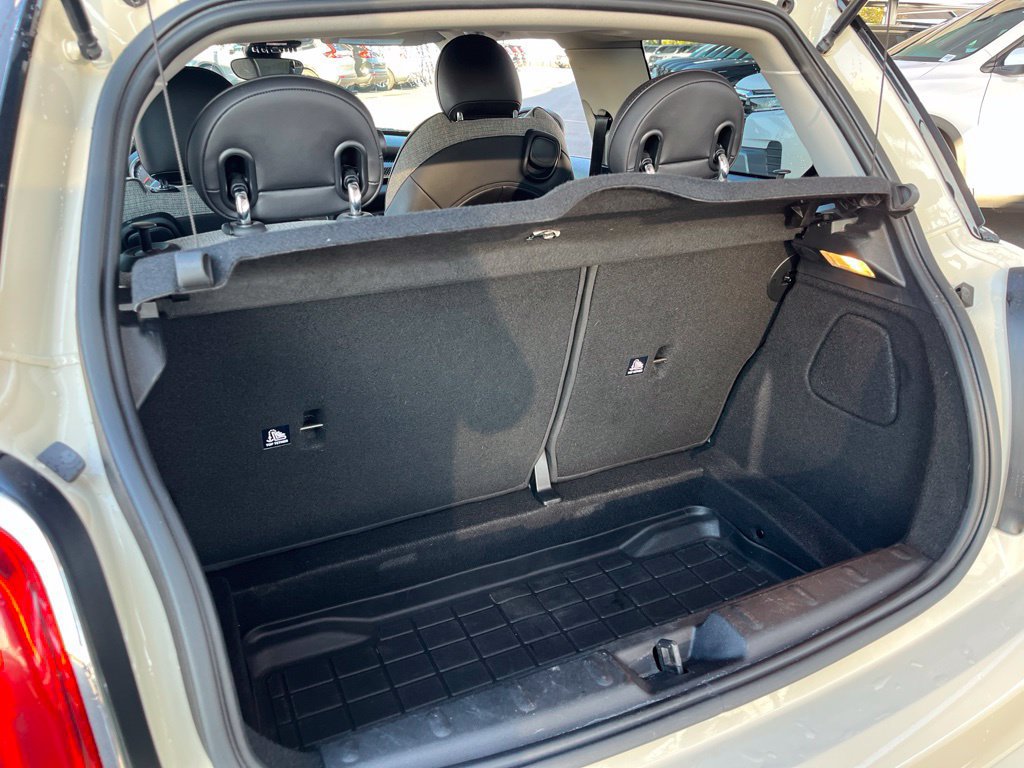 Used 2020 MINI Cooper S w/ Signature Upholstery Package FWD image 9